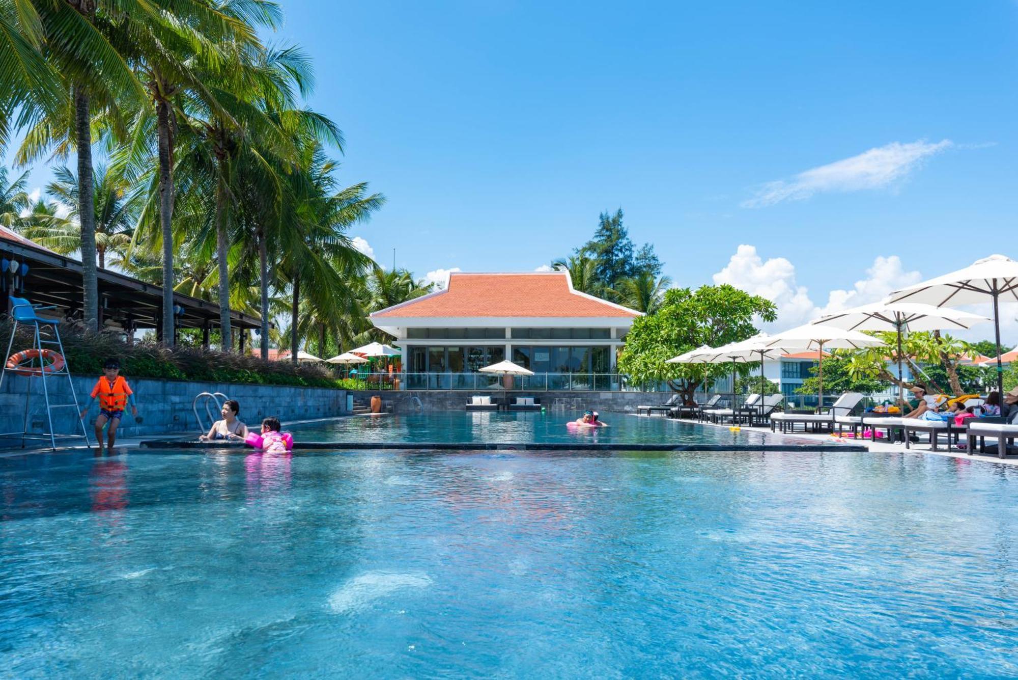 Memories Holiday Beach Villa Da Nang Luaran gambar