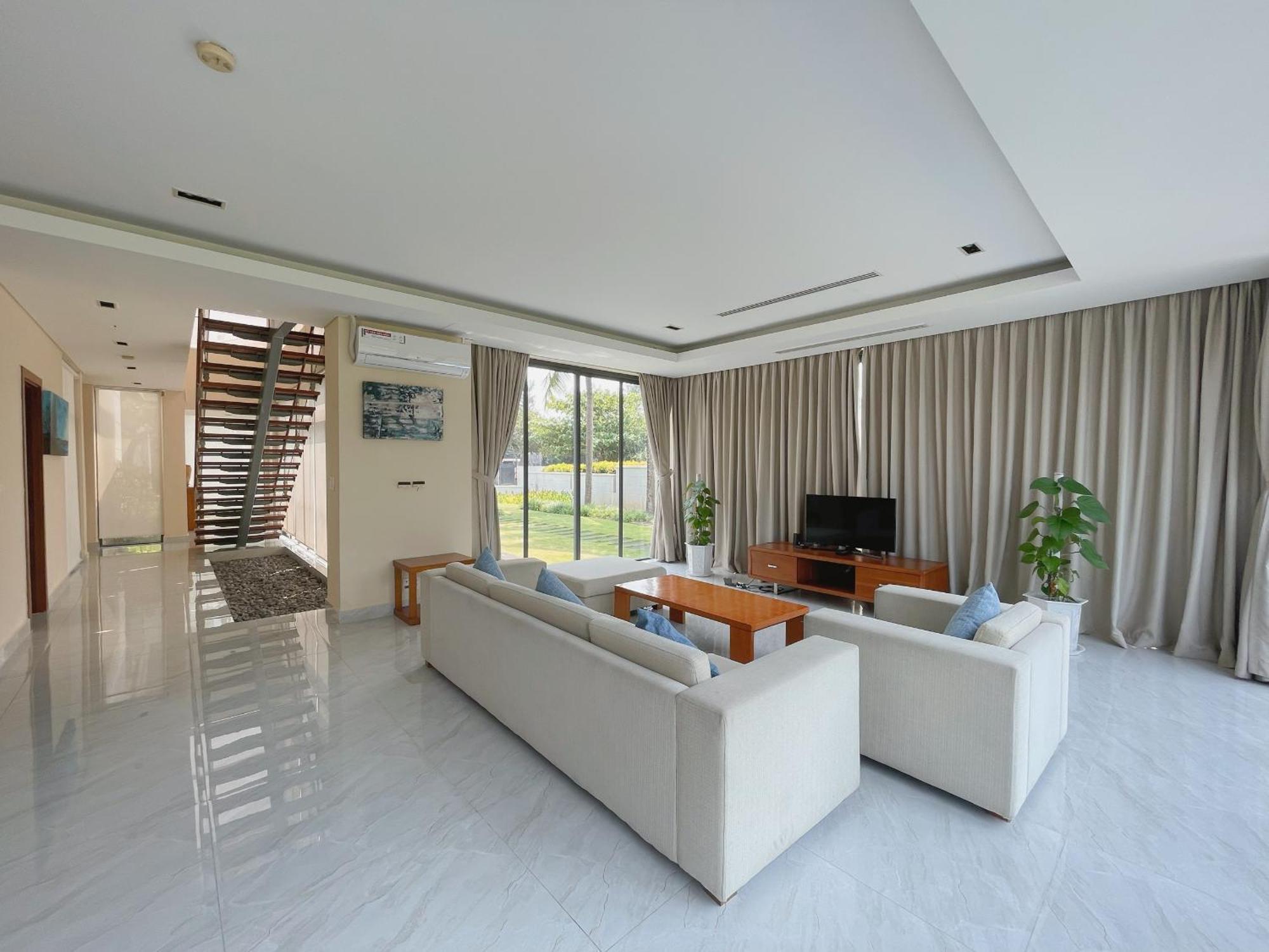 Memories Holiday Beach Villa Da Nang Luaran gambar